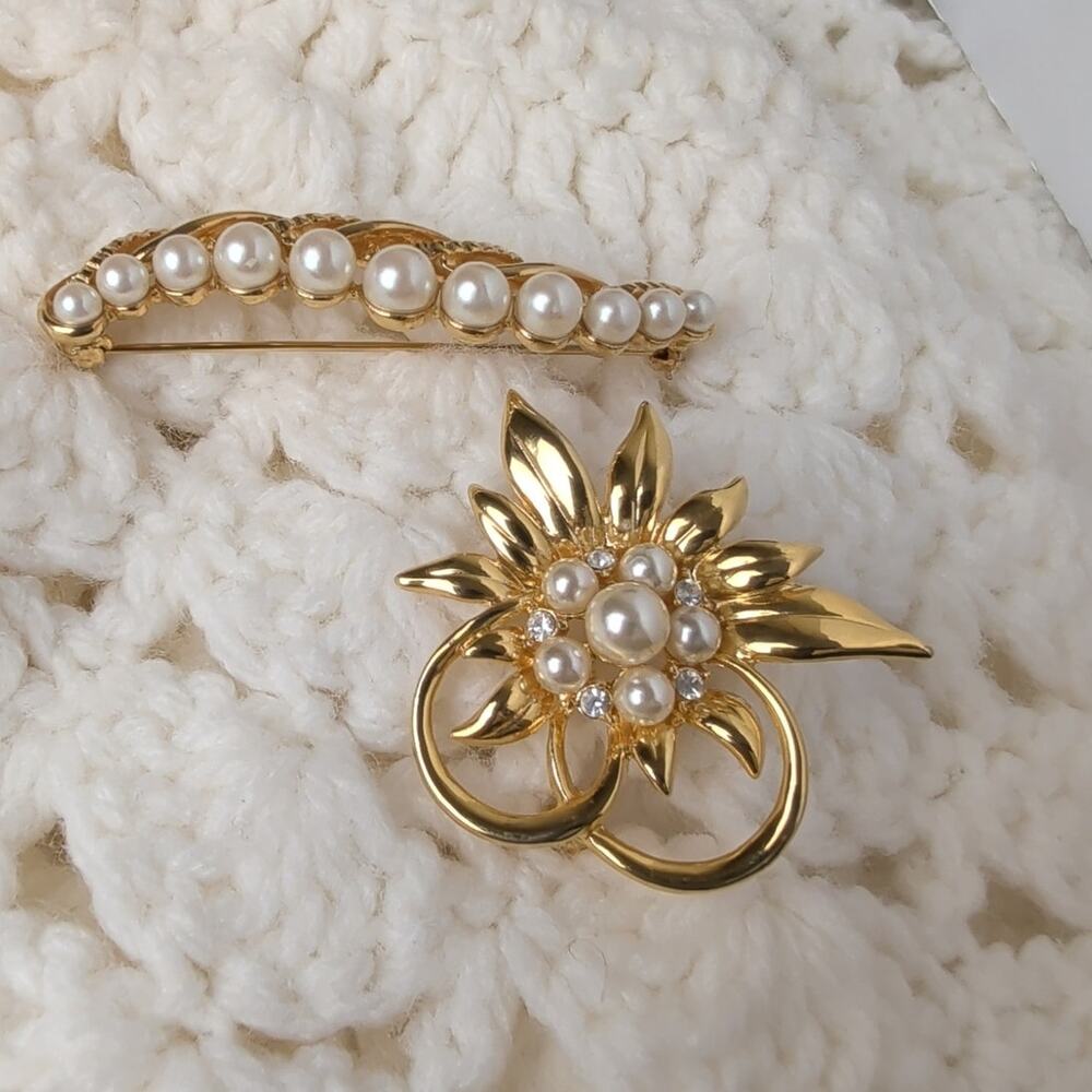 Vintage Gold Tone Faux Pearl Brooch Set of 2 Floral Coquette Romantic Jewelry